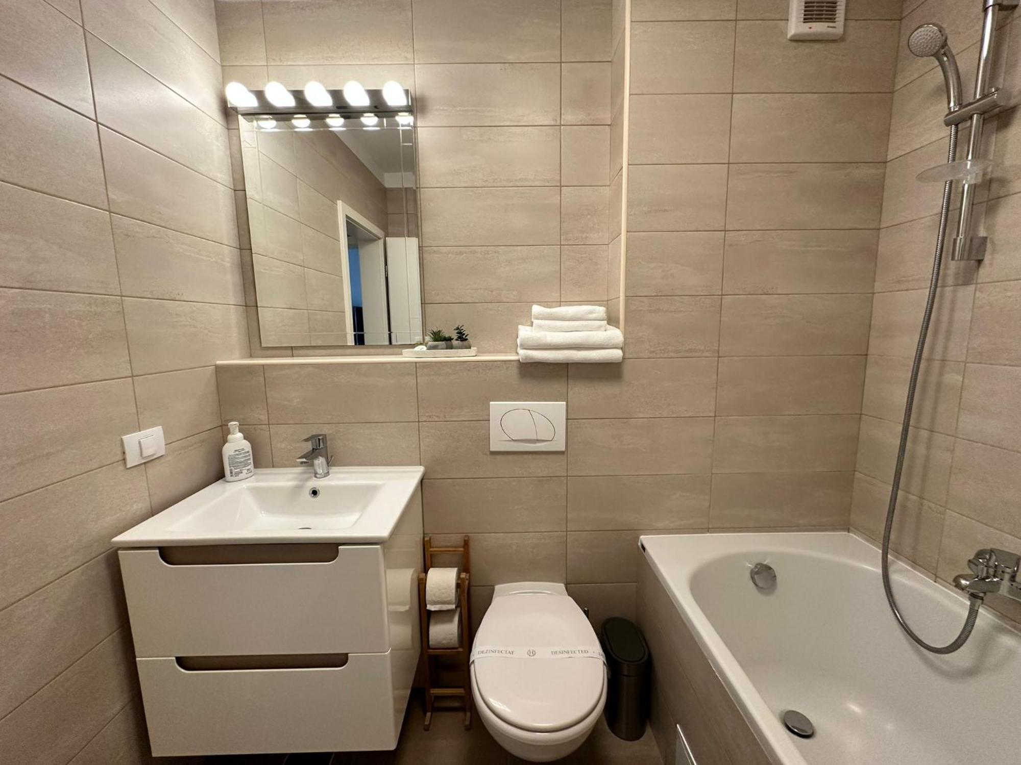 The 30Th Apartment Brasov Luaran gambar